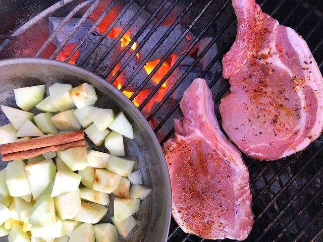 Grilled Pork Chops And Apple Sauce
